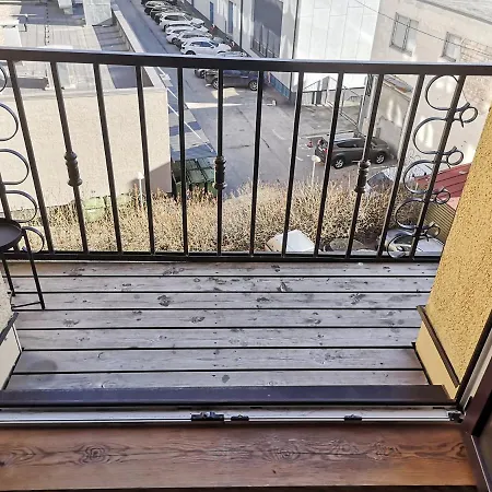 Gonsiori 3 Tenors Apartament *